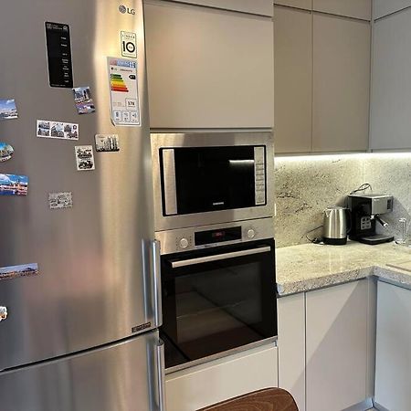 Family Friendly 2 Bedroom Apartment Eden Gardens Tirana City Center Екстериор снимка