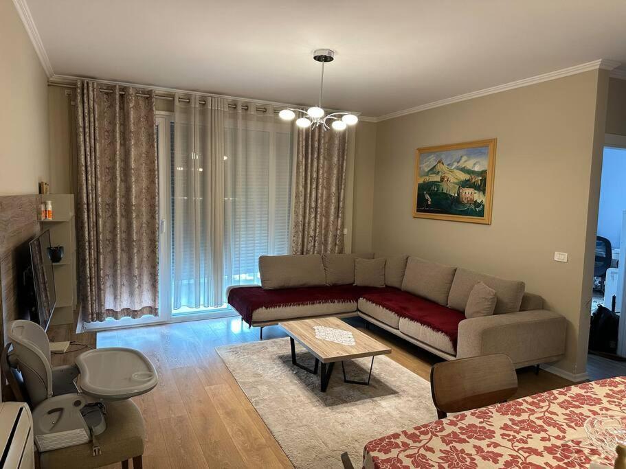 Family Friendly 2 Bedroom Apartment Eden Gardens Tirana City Center Екстериор снимка