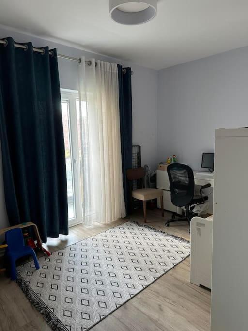 Family Friendly 2 Bedroom Apartment Eden Gardens Tirana City Center Екстериор снимка