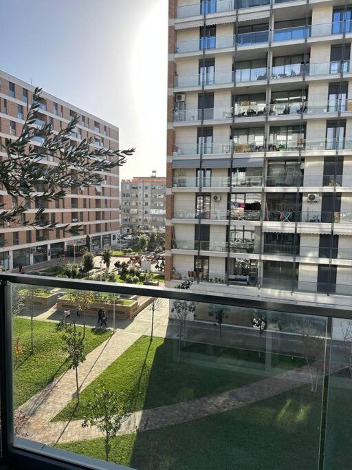 Family Friendly 2 Bedroom Apartment Eden Gardens Tirana City Center Екстериор снимка