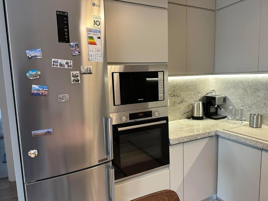 Family Friendly 2 Bedroom Apartment Eden Gardens Tirana City Center Екстериор снимка